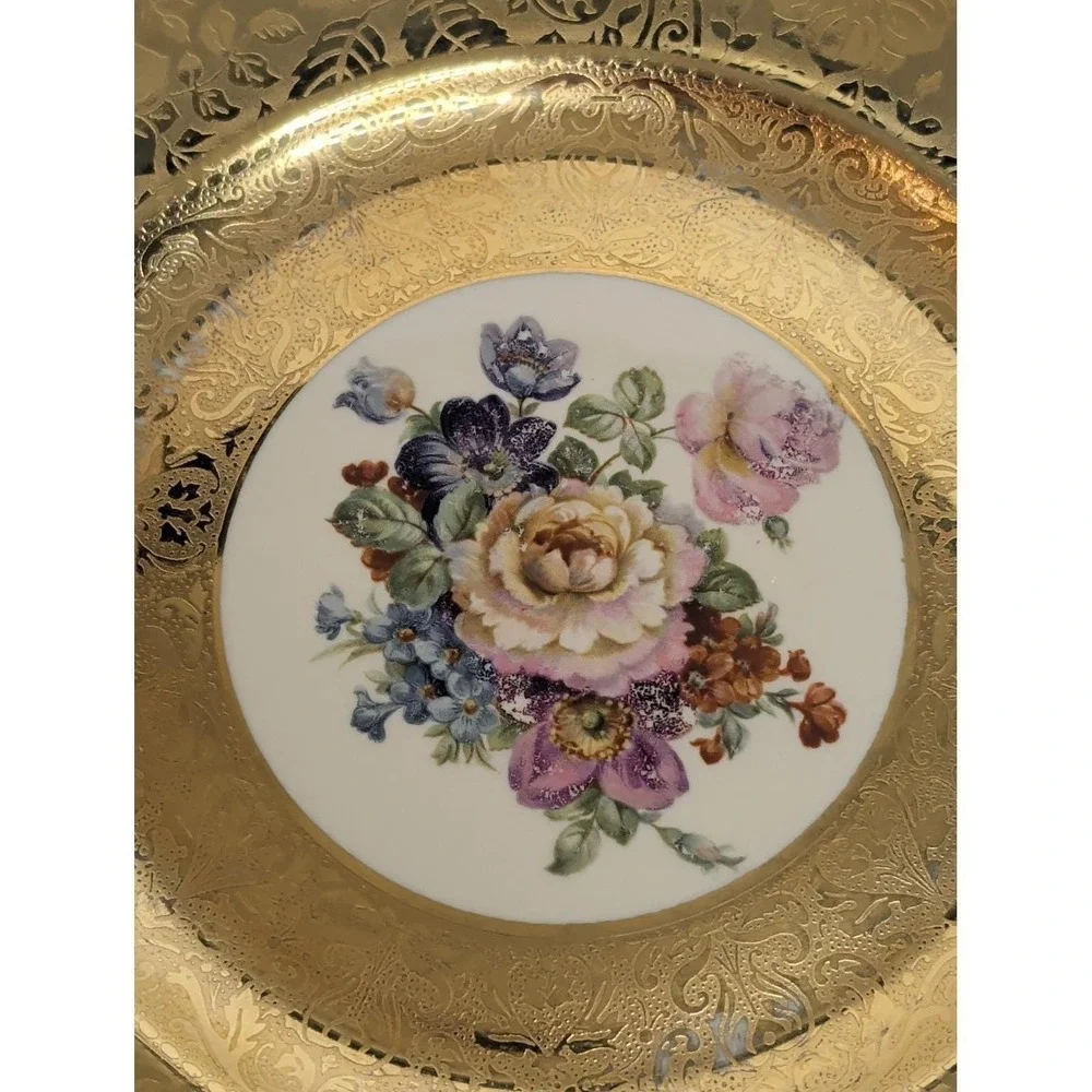 Schlaggenwald Czechoslovakia 22K‎ Gold Gilt Cabinet Plate Floral Center VTG